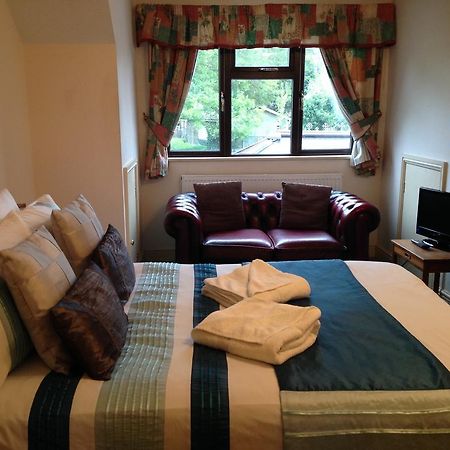 カンタベリー ウェストグランジ ハウス ベッド ＆ ブレックファースト Bed & Breakfast エクステリア 写真